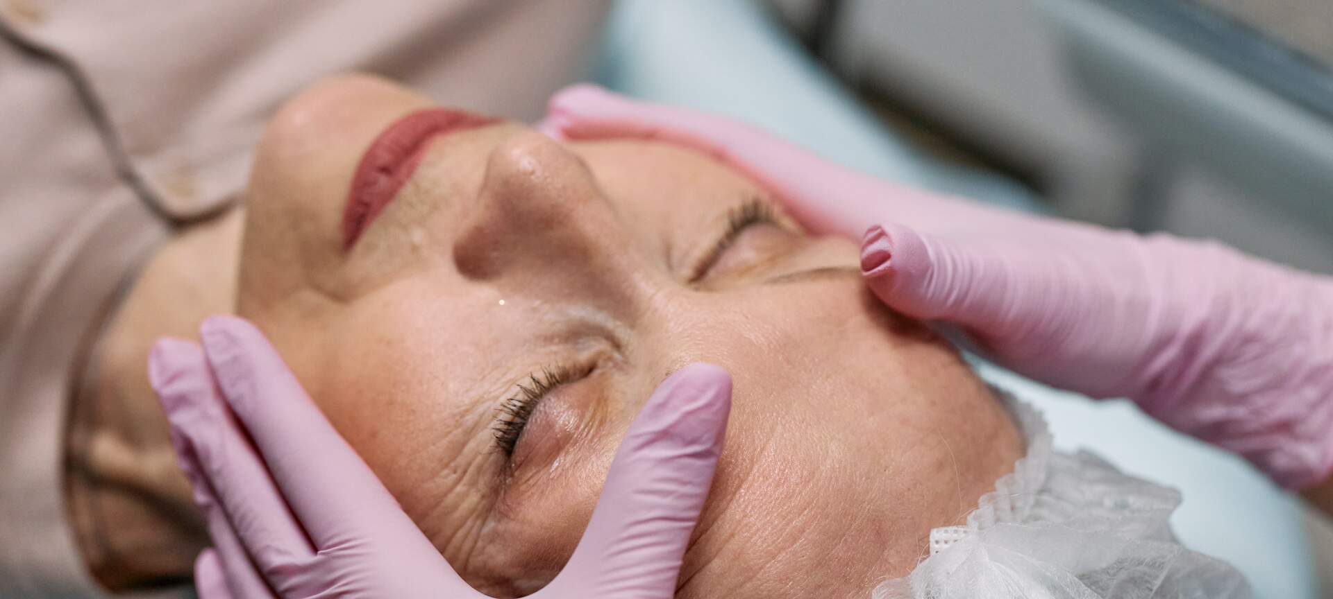 Bukální a liftingová masáž obličeje